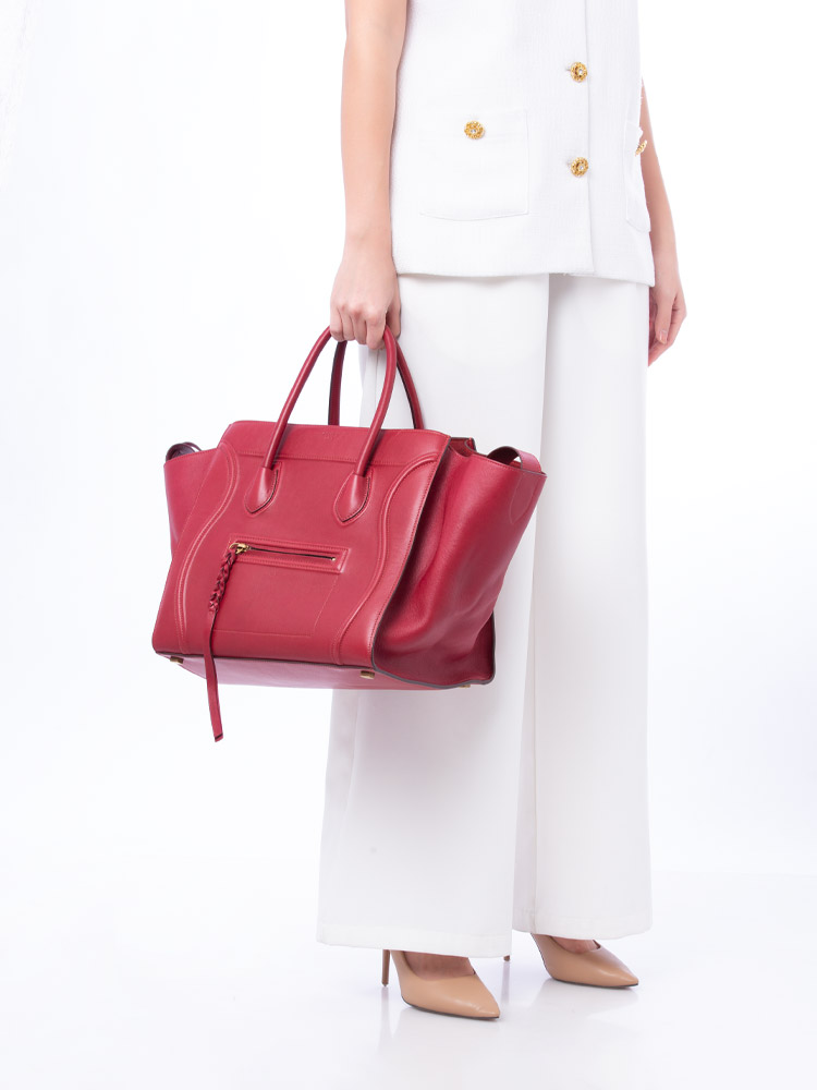 Supple Calfskin Medium Phantom Luggage Blood