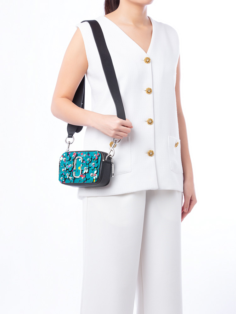 M0012026 Floral Cross The Snapshot Crossbody Green