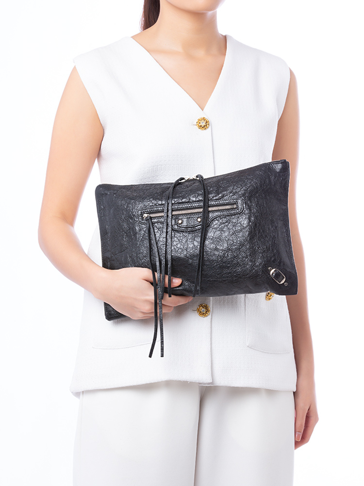 Lambskin Classic Small Pouch Black