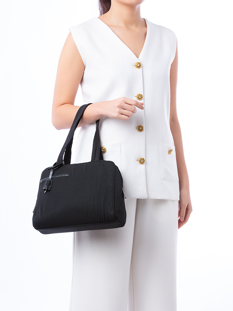 Vintage B9338 Tessuto Super 100 Sport Tote Nero