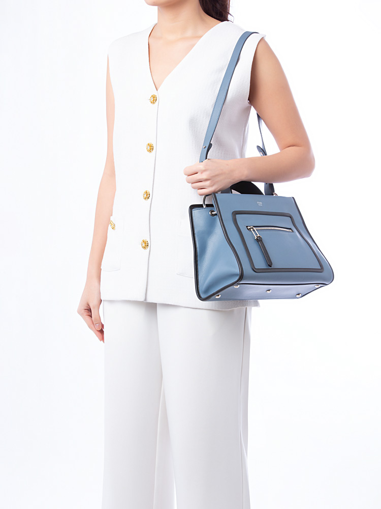 Vitello Century F is Fendi Runaway Satchel Blue Nero