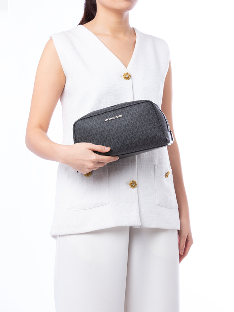 Signature Travel Toiletry Kit Black