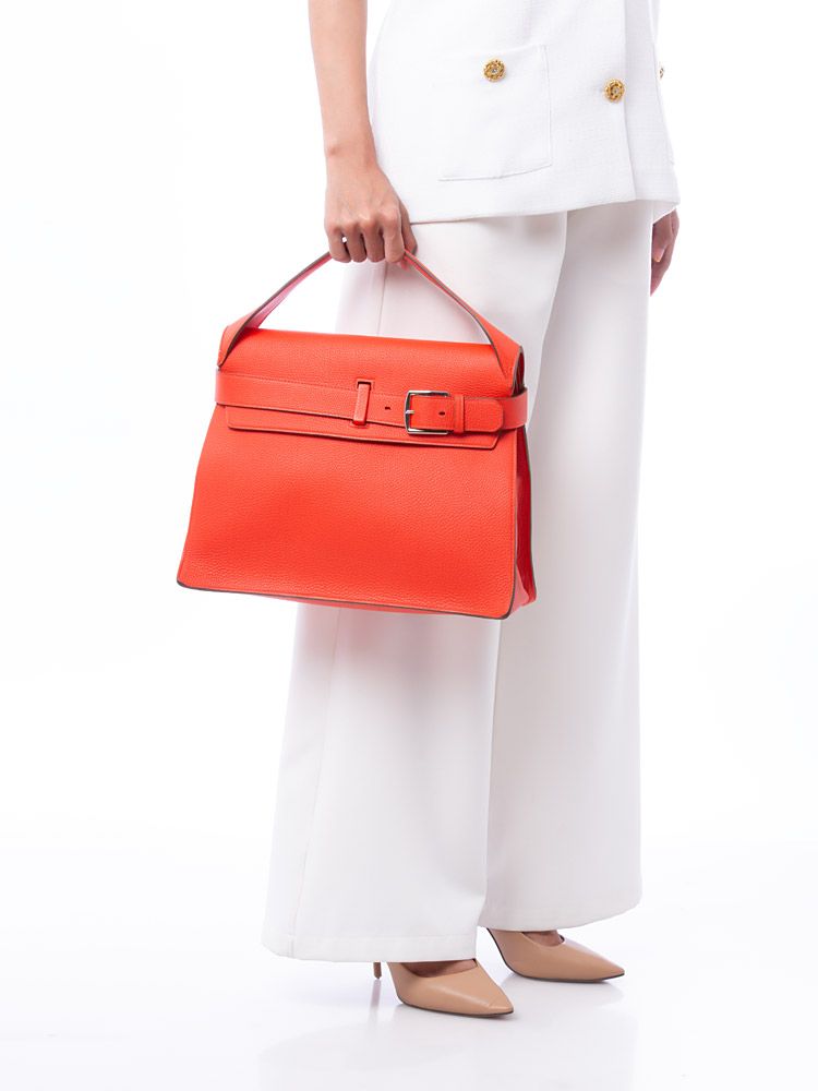 Clemence Etribelt Capucine