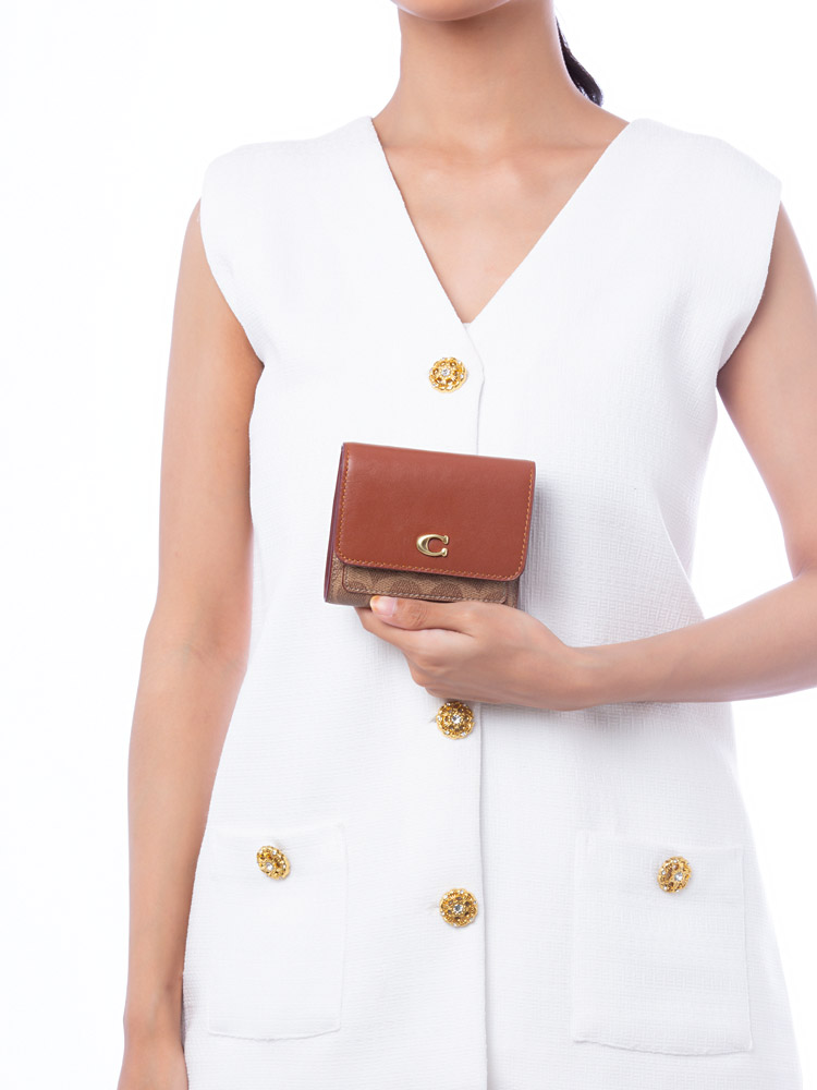 CAT56 Signature Mila Small Wallet Tan Caramel