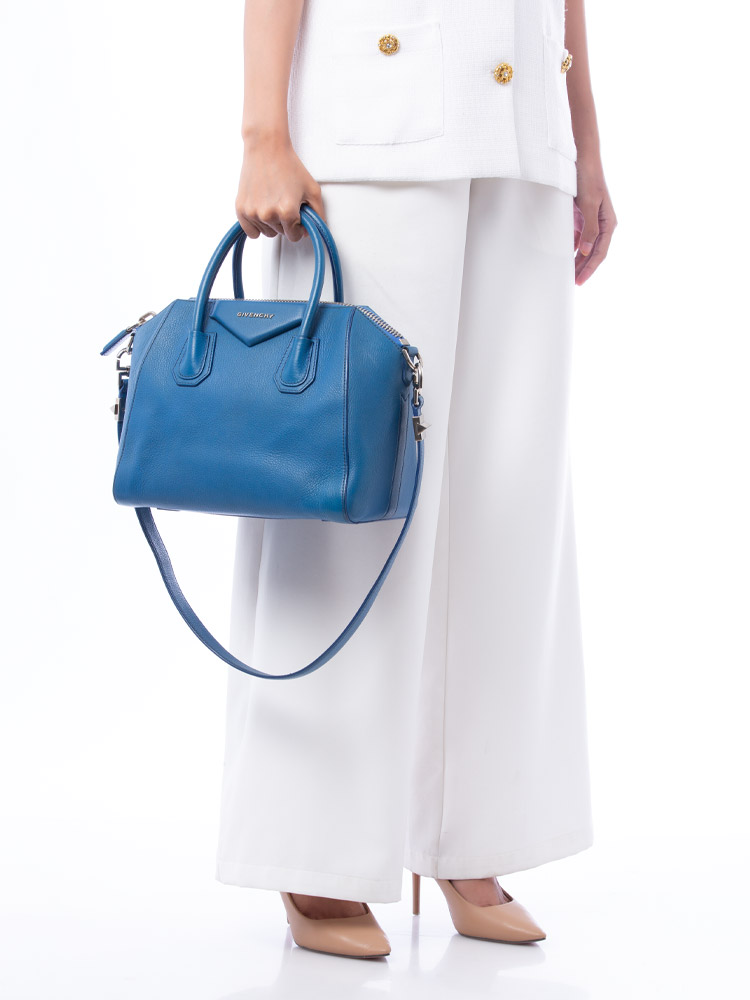 Sugar Goatskin Small Antigona Indigo Blue