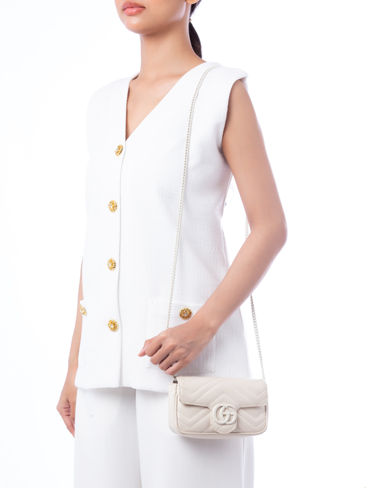 GG Marmont Matelasse Monochrome Super Mini Shoulder Bag Off White