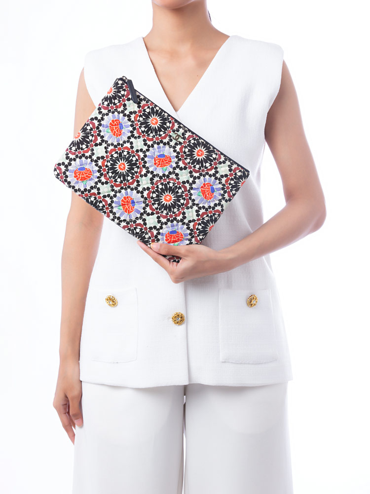 Canvas Paris Dubai Medium O Case Pouch Black Multicolor