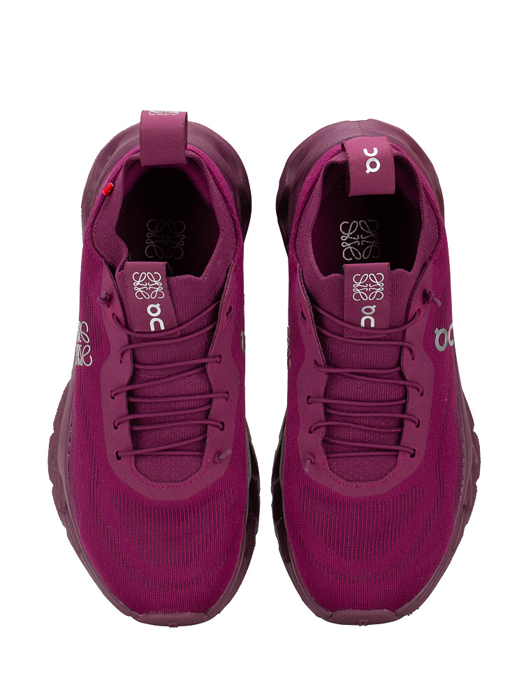 x ON Canvas Cloudtilt Sneakers Cherry Sz 37