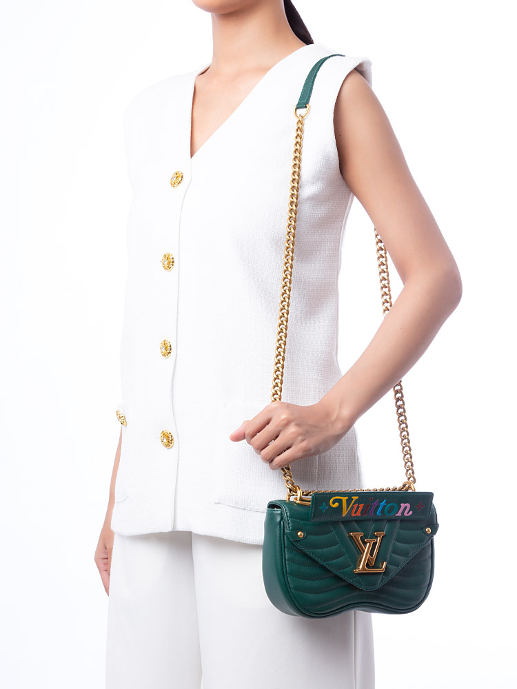 Calfskin New Wave Chain PM Emerald