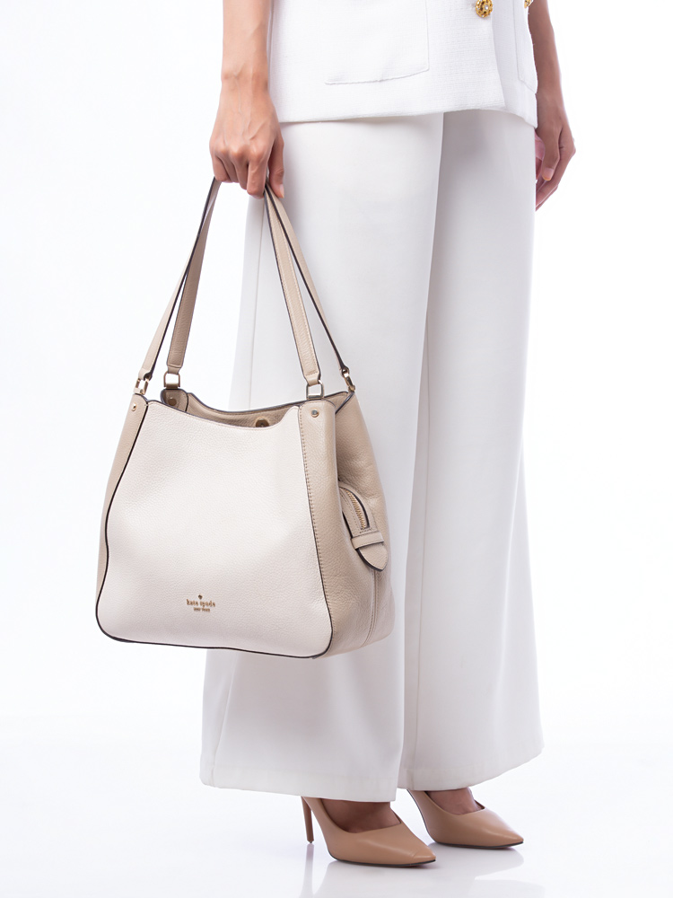 Leila Medium Triple Compartment Tote Light Sand