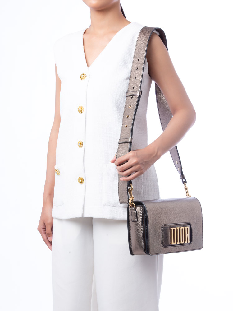 Metallic Grained Calfskin Dio(r)evolution Flap Bag Black Gold