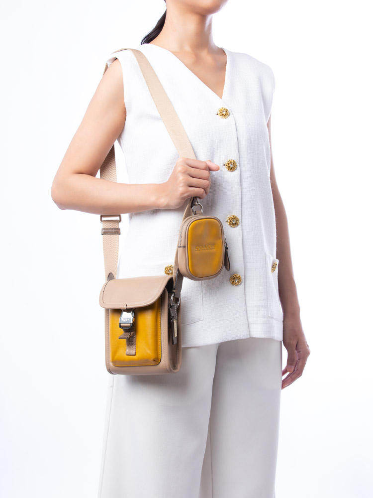 CF114 Colorblock Charter NS With Hybrid Pouch Crossbody Yellow