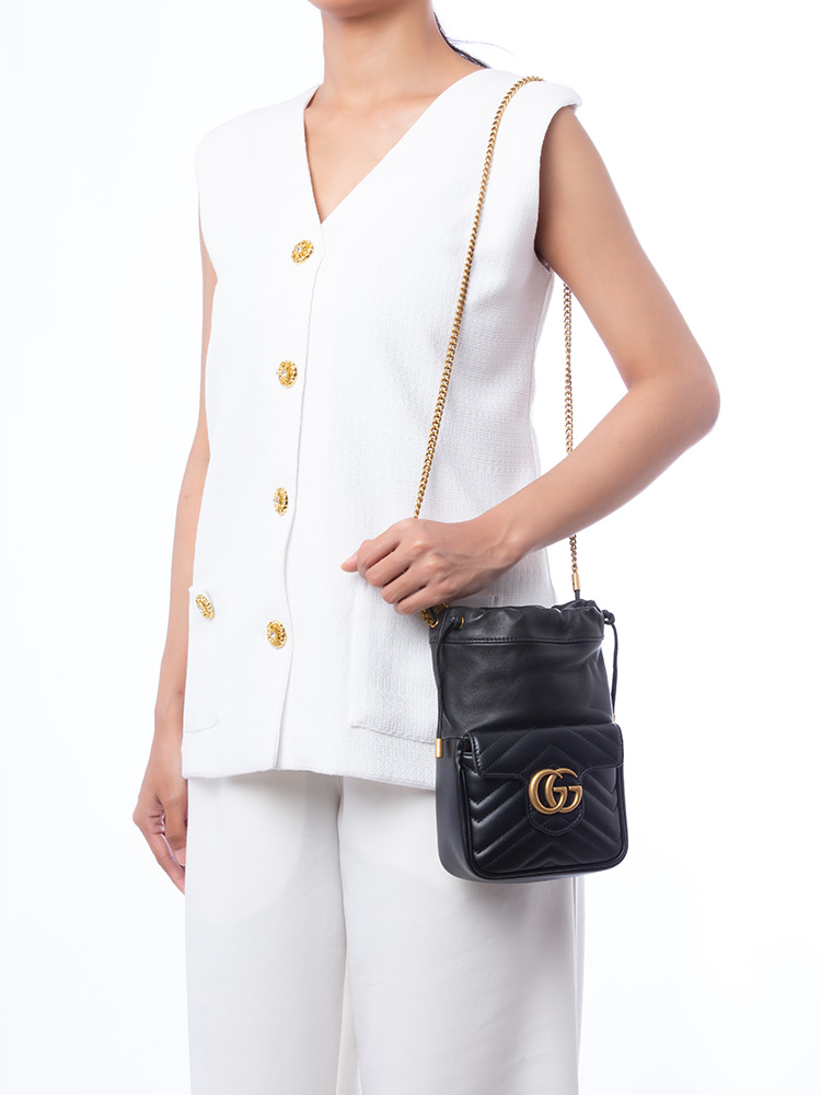 Calfskin Matelasse GG Marmont Mini Bucket Bag Black