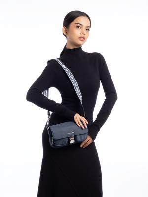 Nylon Khai Medium Messenger Navy