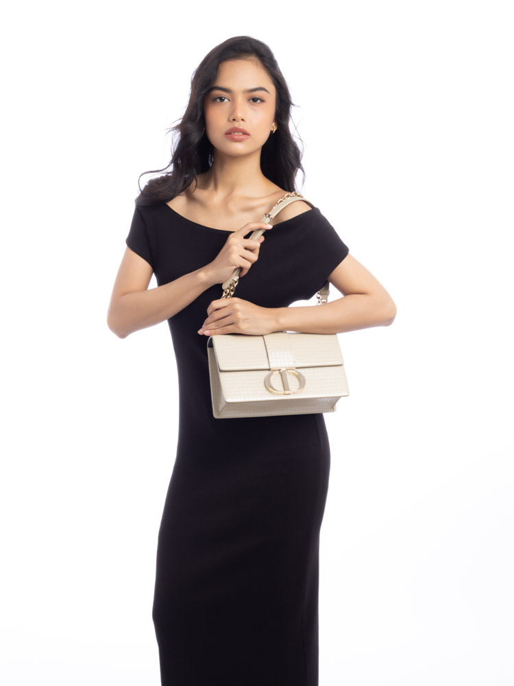 Patent Micro Cannage 30 Montaigne Flap Bag Beige