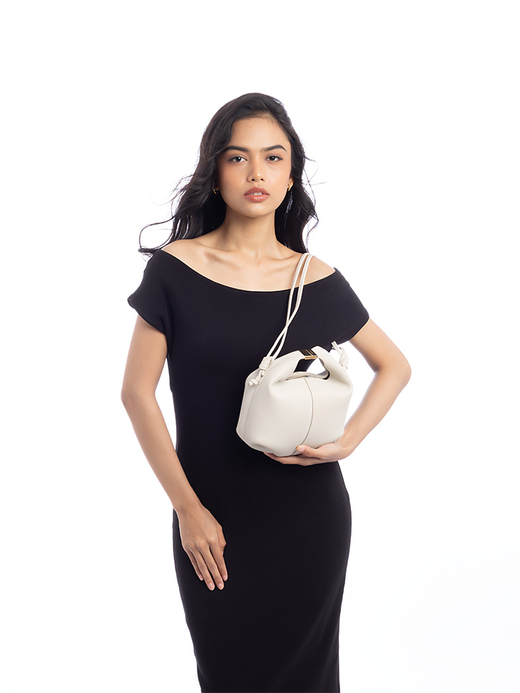 Textured Calfskin Béri Craie Grainé