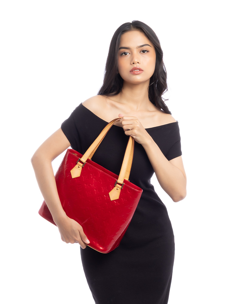 Monogram Vernis Houston Pomme D'Amour