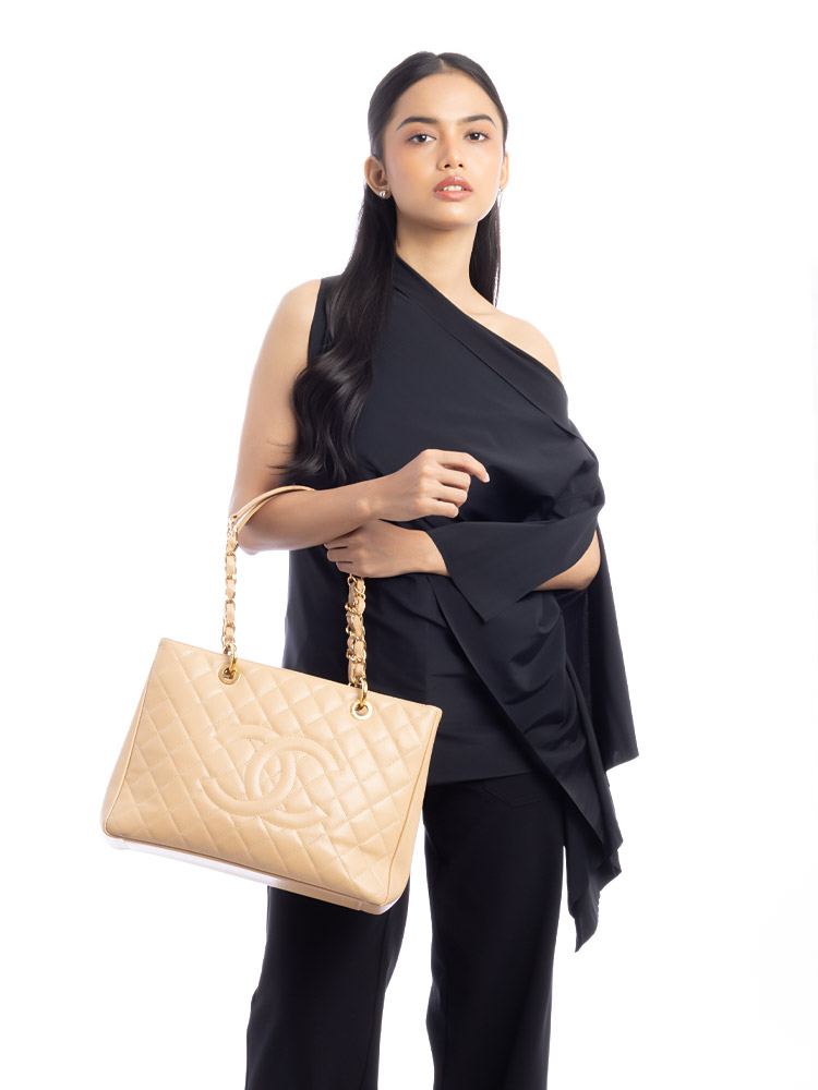 Caviar Grand Shopping Tote GST Beige
