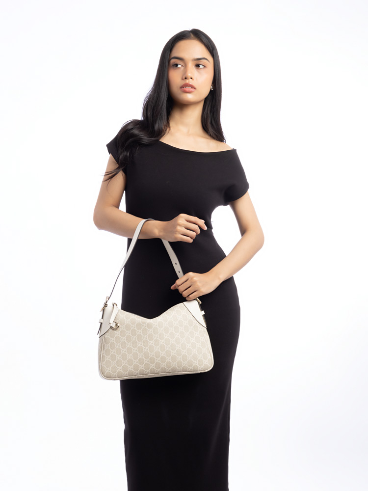 GG Supreme Emblem Medium Shoulder Bag Beige White