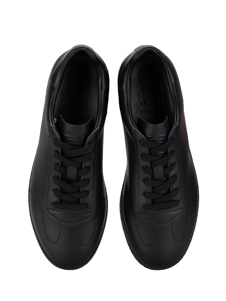 Calfskin Town Low Top Sneakers Black Sz 40