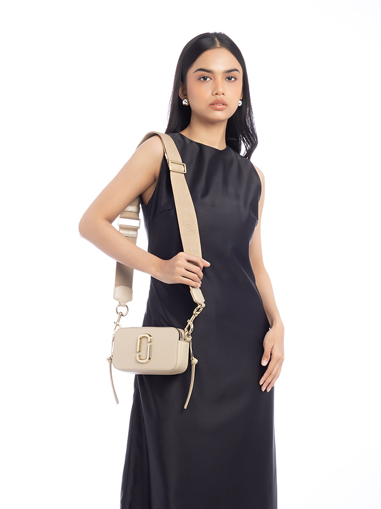 M0014867 The Snapshot Camera Bag Beige Khaki