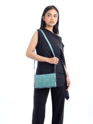 Nappa Maxi Intreccio Cassette Crossbody Linoleum