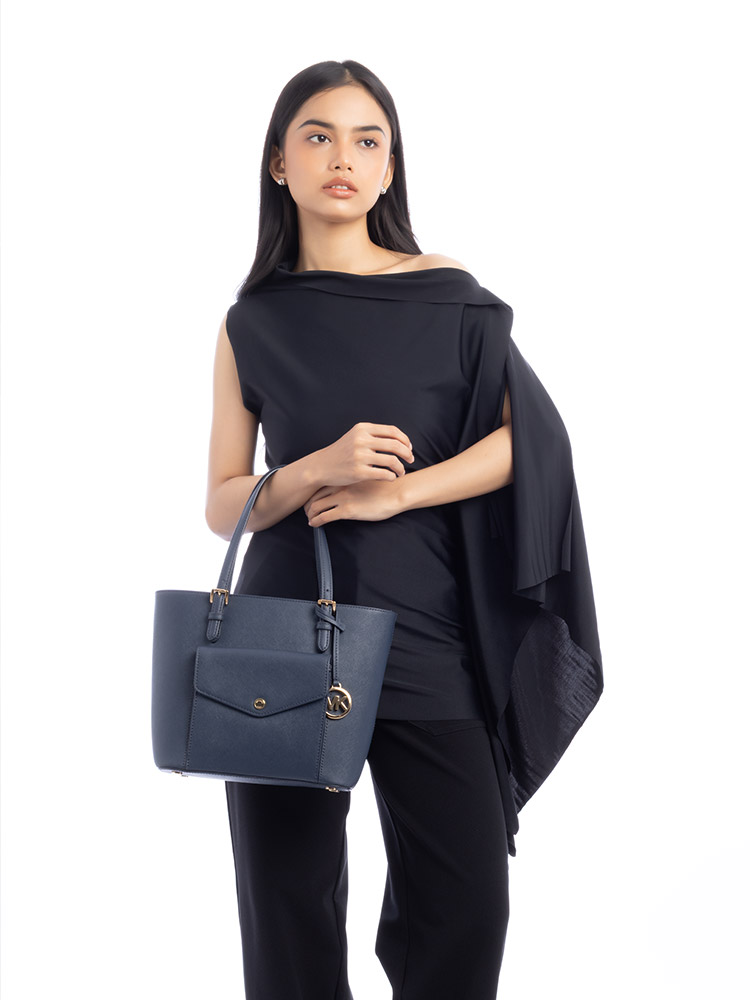 Jet Set Saffiano Medium Pocket Tote Navy