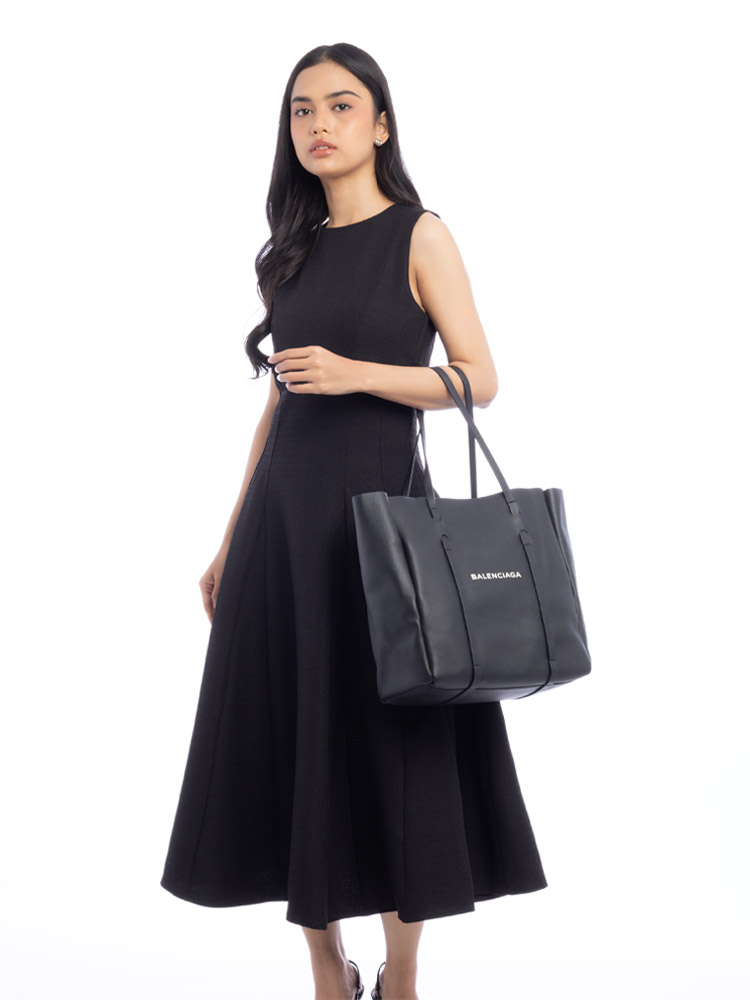 Calfskin Everyday Small Tote Black