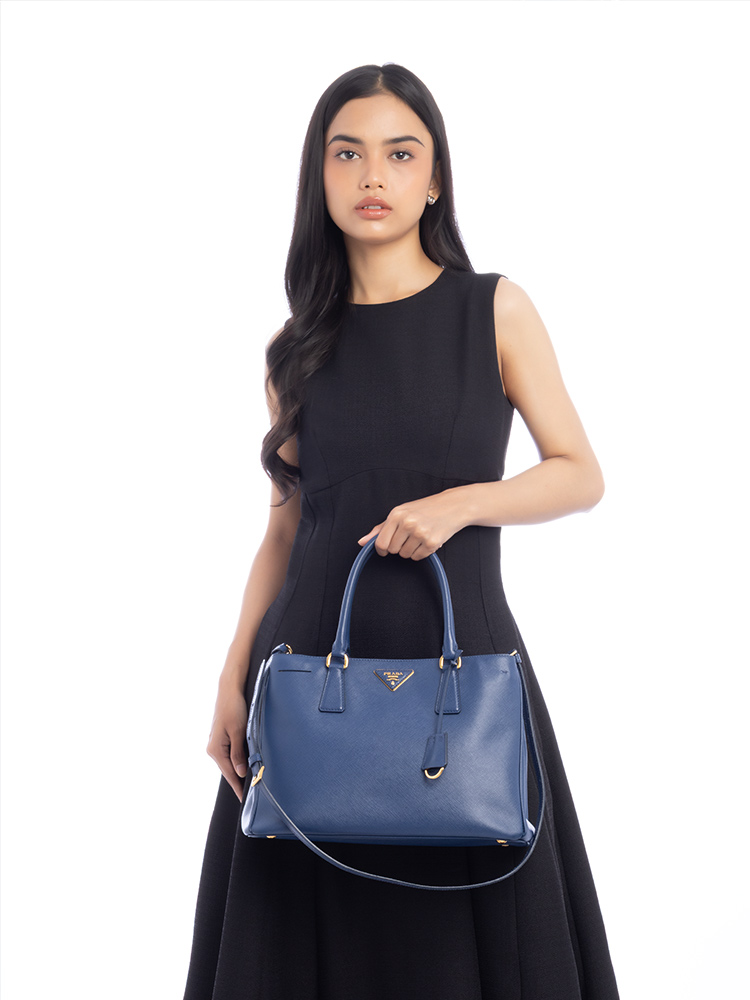 BN1874 Saffiano Lux Tote Bluette