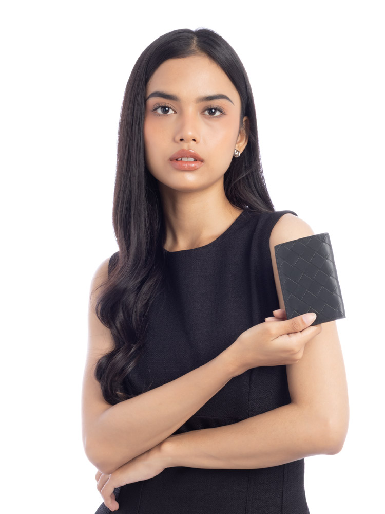 Calfskin Intrecciato Flap Card Case Dark Green