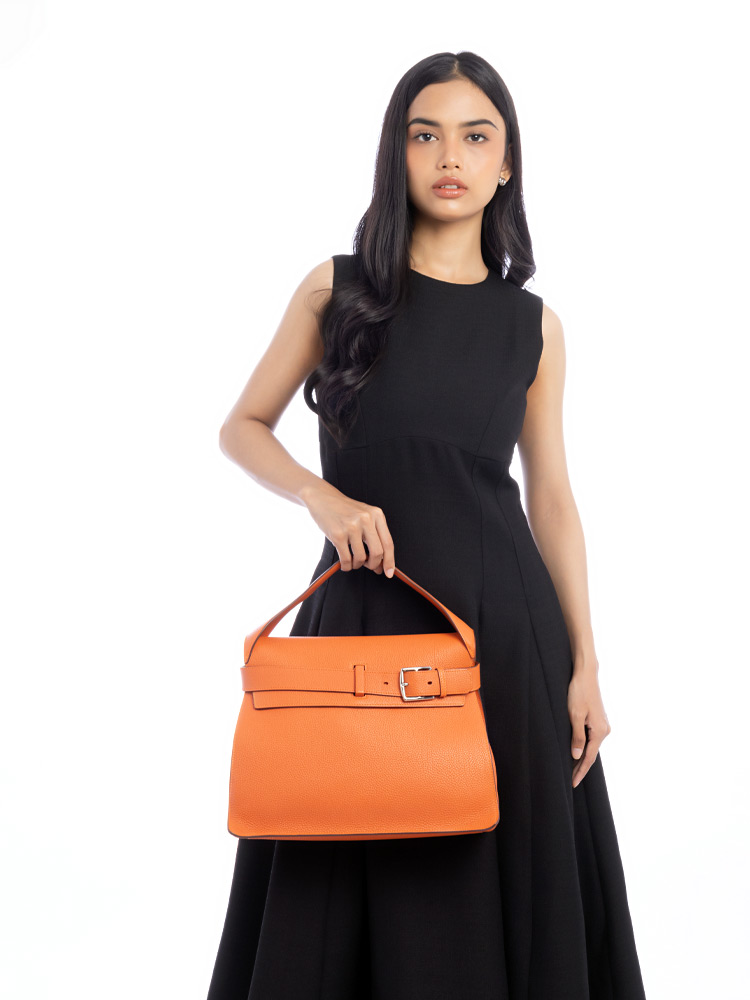 Clemence Etribelt Orange