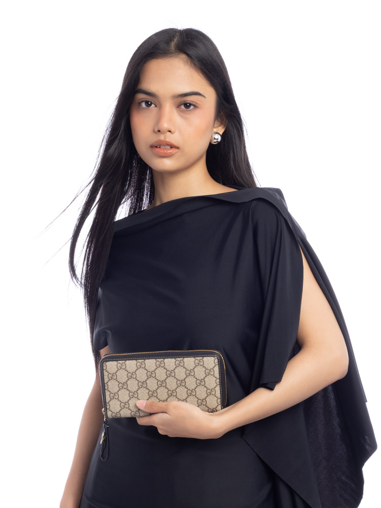 GG Supreme Emblem Zip Wallet Beige Ebony Black