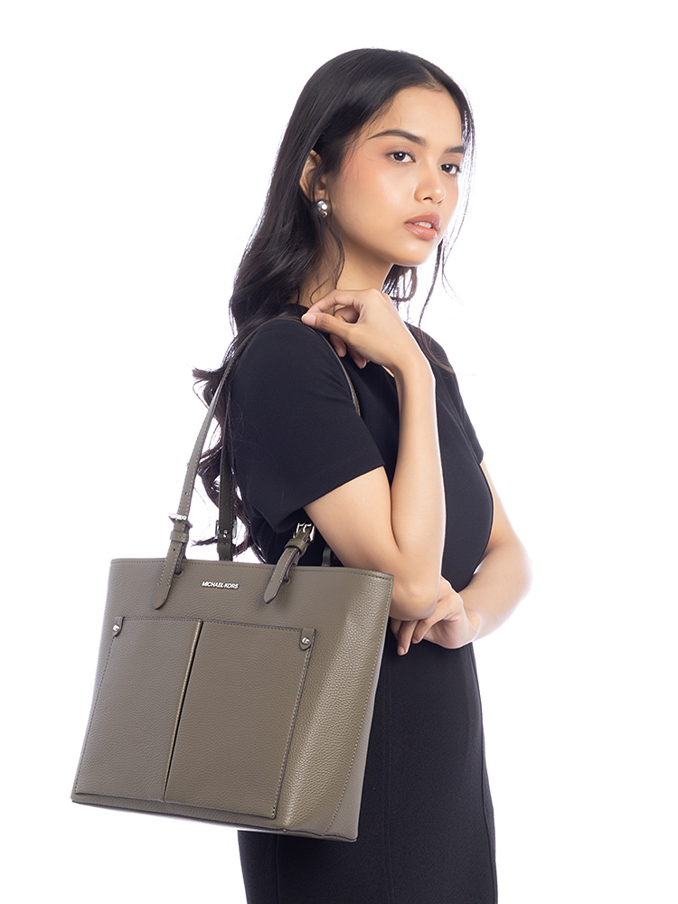 Jet Set Leather Medium Double Pocket Tote Olive