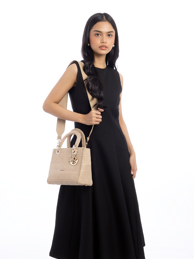 Canvas Embroidered Cannage Medium Lady D-Lite Beige