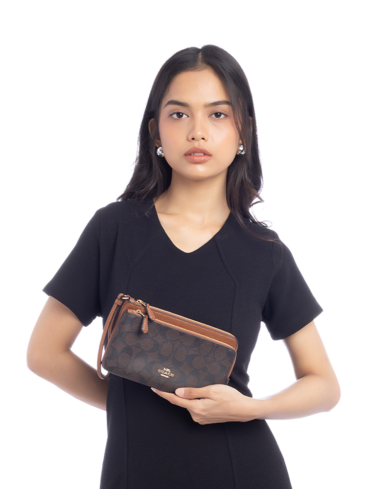 C5576 Signature Double Zip Wallet Brown Redwood