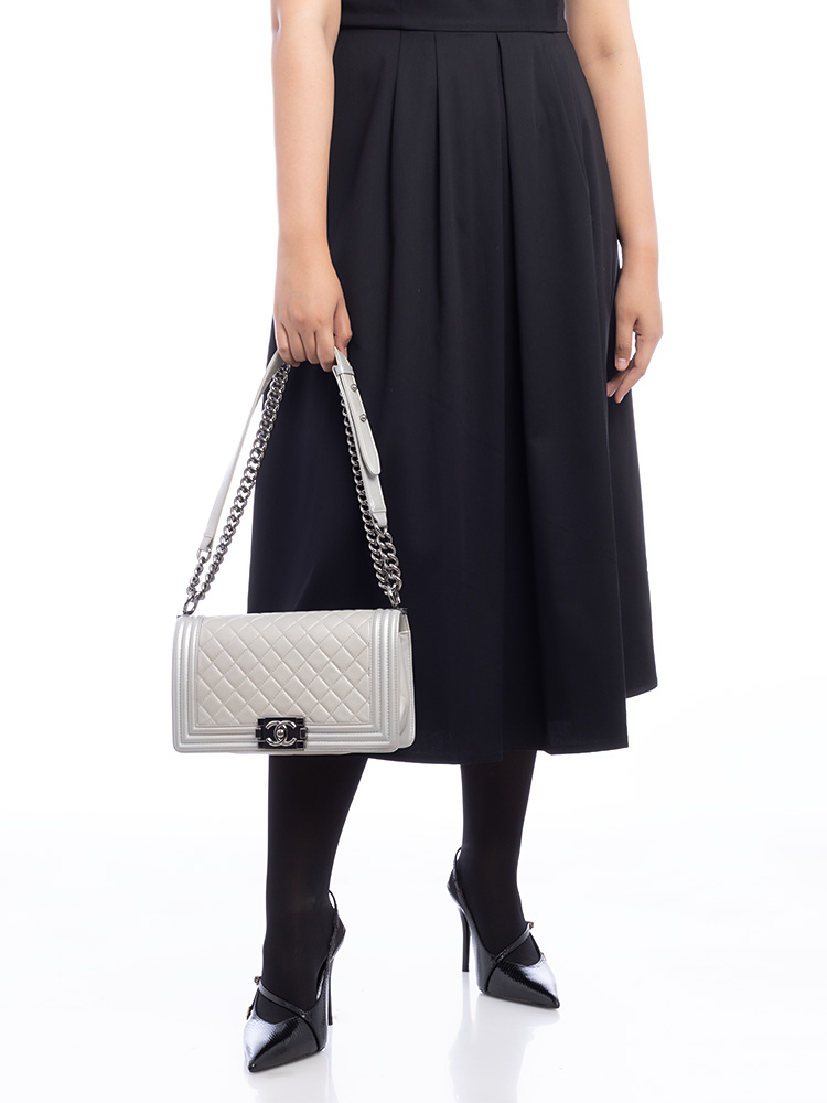 Metallic Caviar Medium Boy Flap Bag Silver