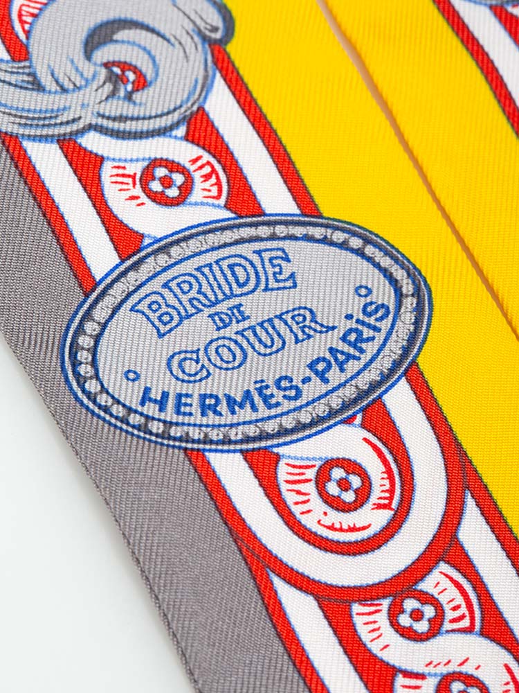 Brides de Cour Silk Twilly Gris Jaune Vif Rouge