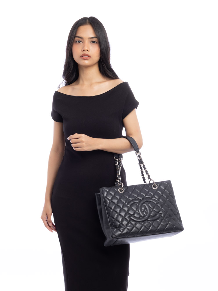 Caviar Grand Shopping Tote GST Black