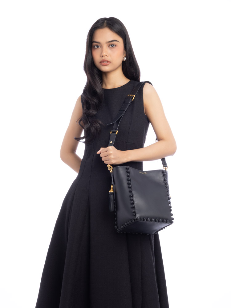 Calfskin Knotted Bucket Bag Black
