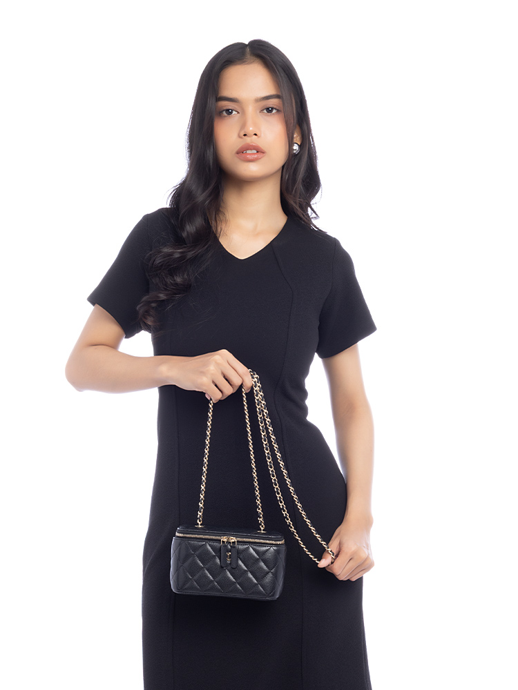 Caviar Small Vanity Case With Chain Black