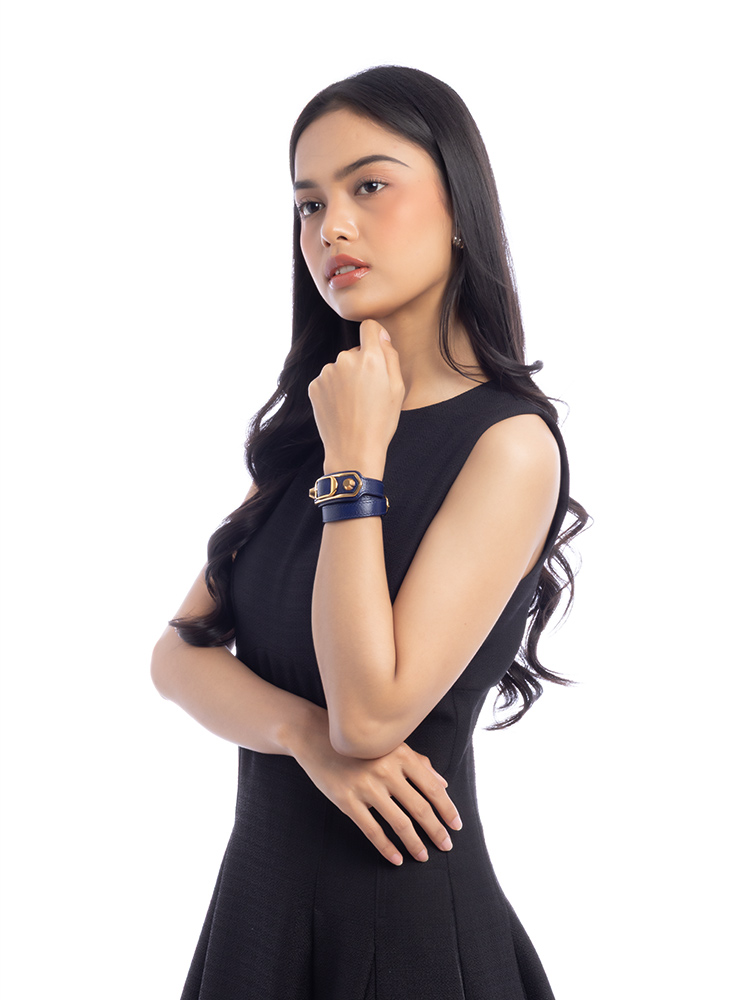 Gold Metallic Edge Triple Tour Bracelet Blue Cobalt Sz S