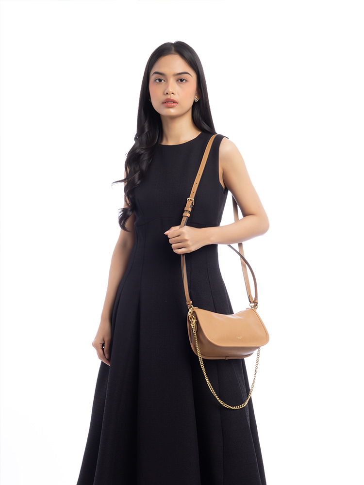  CCC36 Waverly Leather Crossbody Honey Brown