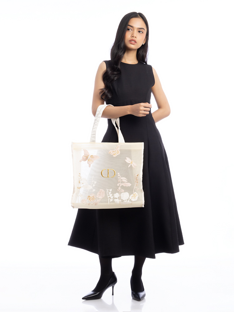 Beauty Embroidered Buterfly 
Dragonfly Mesh Tote