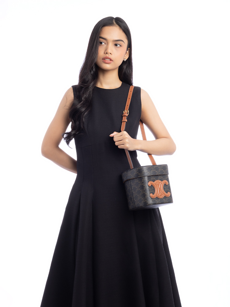 Triomphe Canvas Large Box Bag Tan