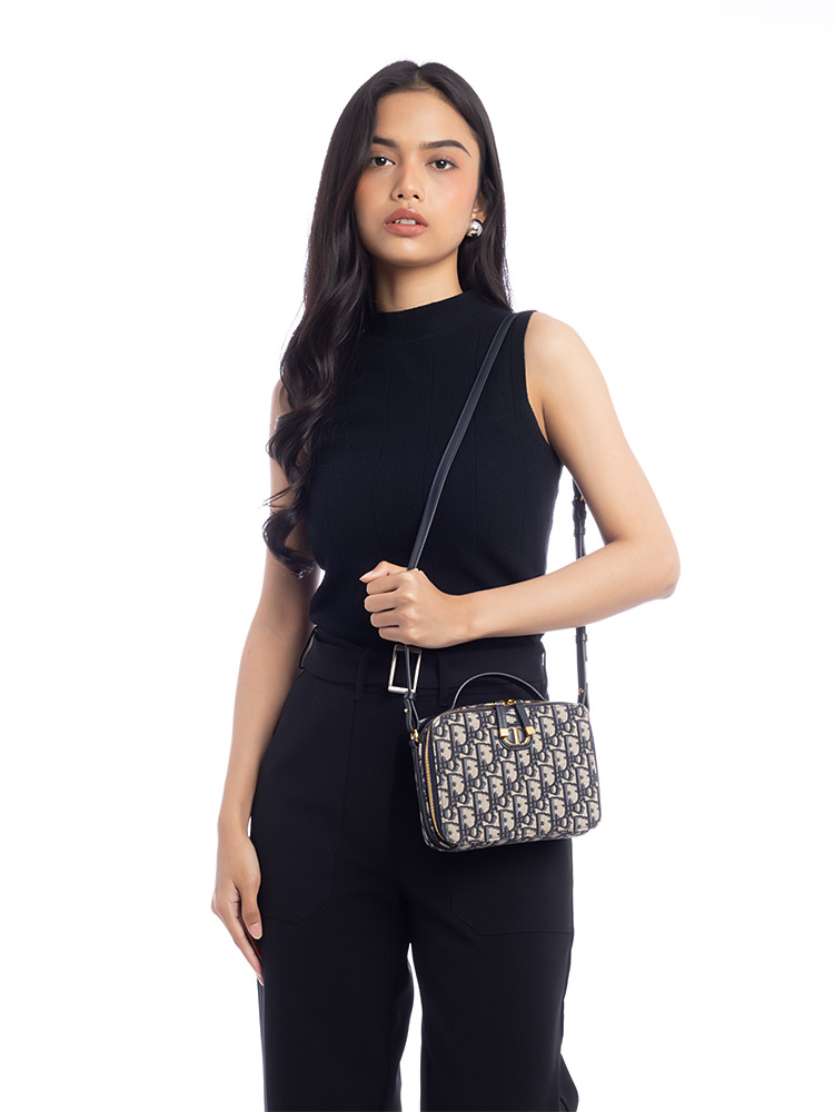 Oblique 30 Montaigne Top Handle Box Bag Blue