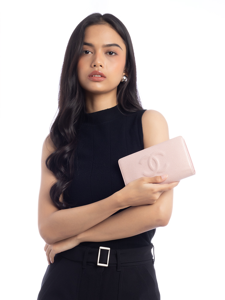 Caviar Timeless CC Yen Wallet Pink