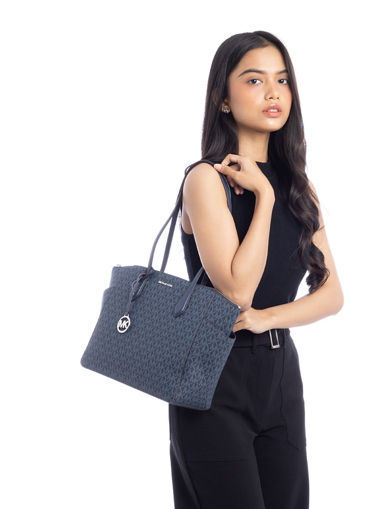 Signature Marilyn Medium Tote Admiral