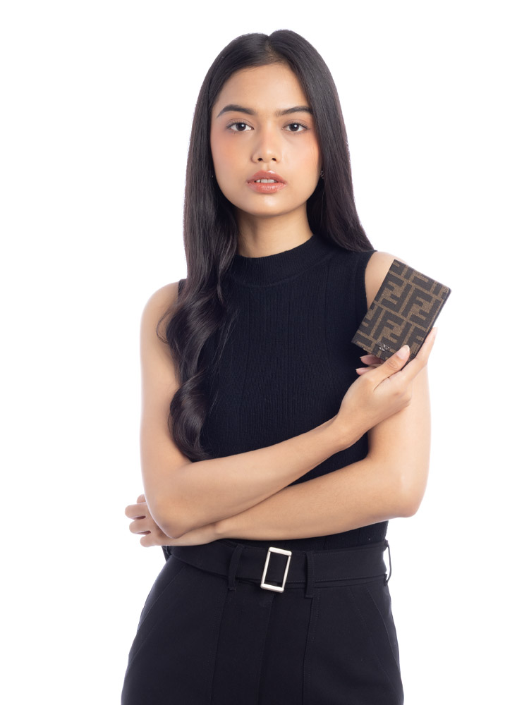 Zucca FF 1974 Vertical Card Case Tobacco