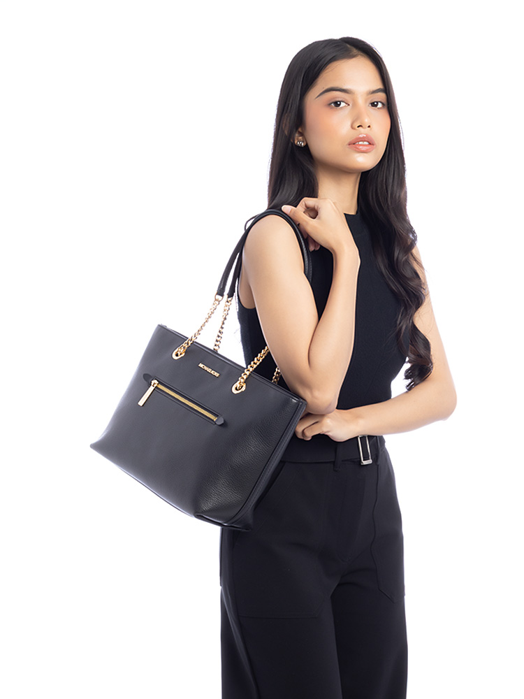 Jet Set Medium Leather Chain Tote Black