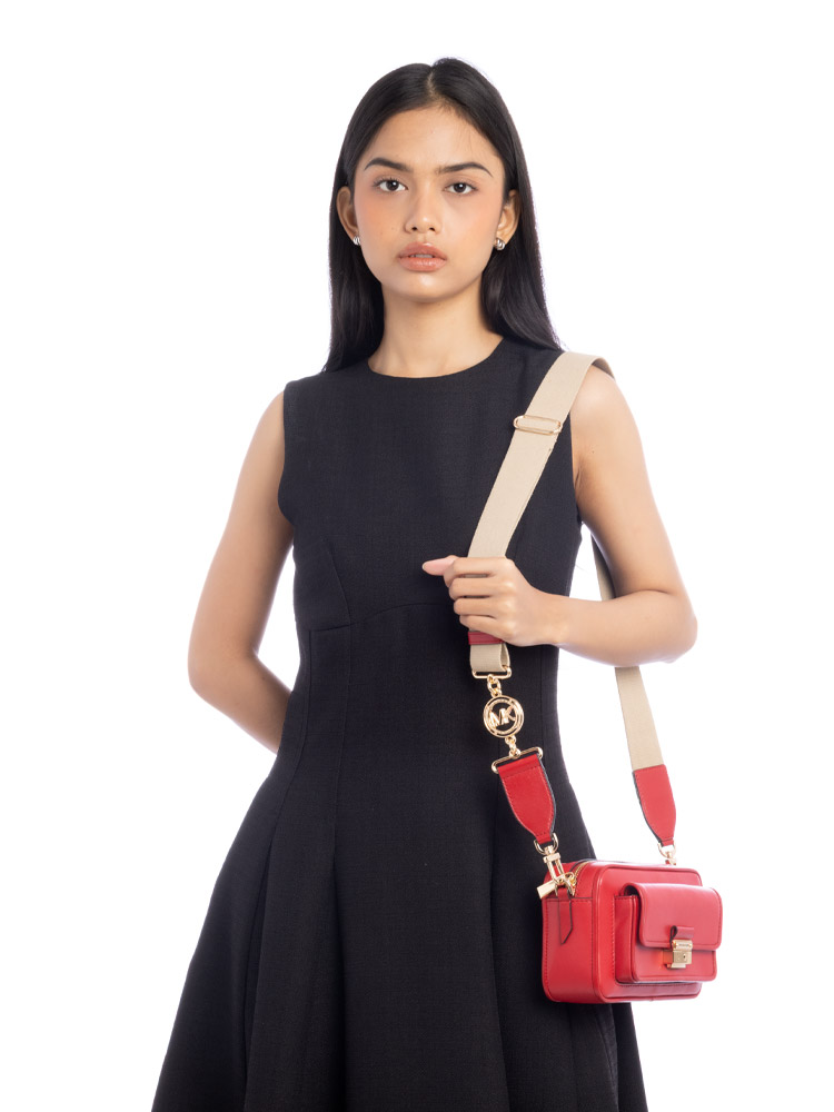 Bradshaw Leather Medium Camera Bag Crimson